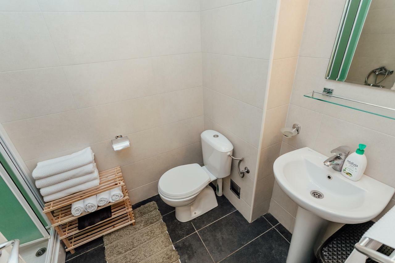 Acacia Hill A3 Apartment Thenovici Luaran gambar